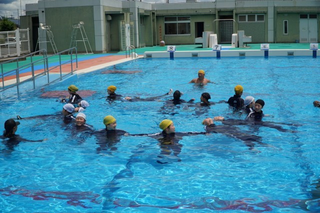 1年生着衣水泳5