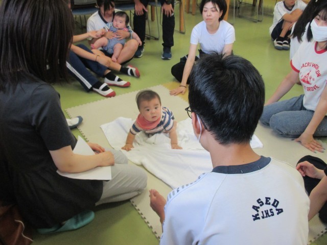 赤ちゃんとのふれあい①